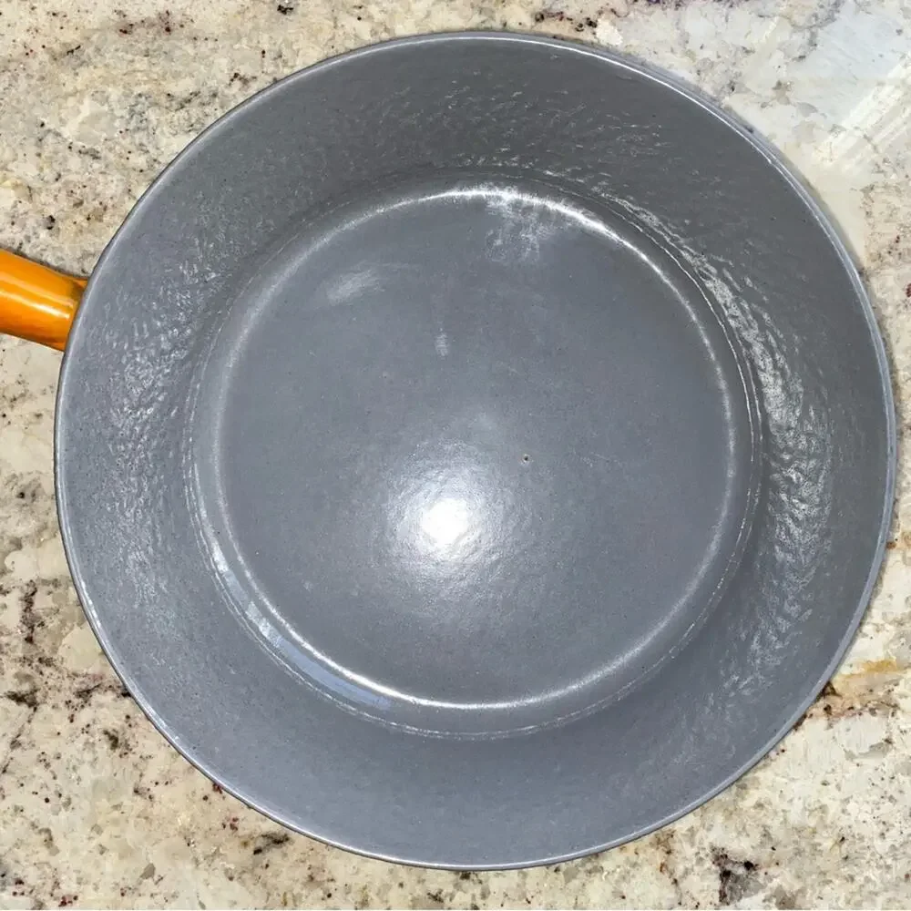 Descoware this vintage